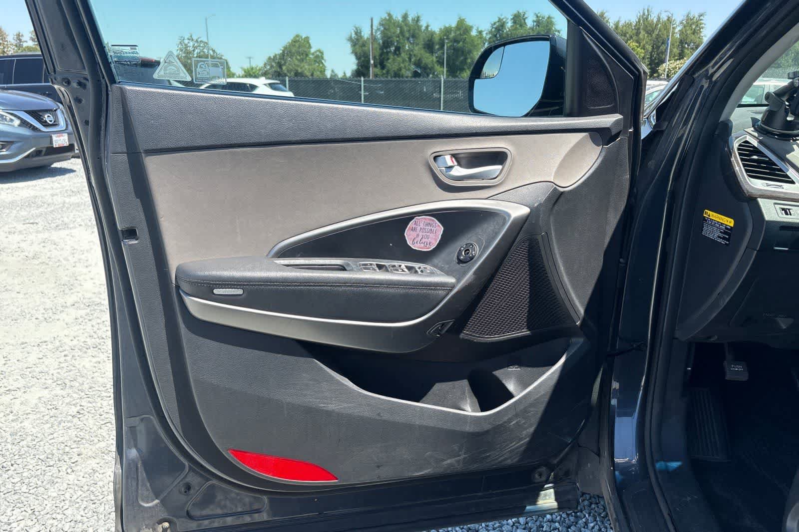 Used 2017 Hyundai Santa Fe SE w/ Cargo Package FWD image 15