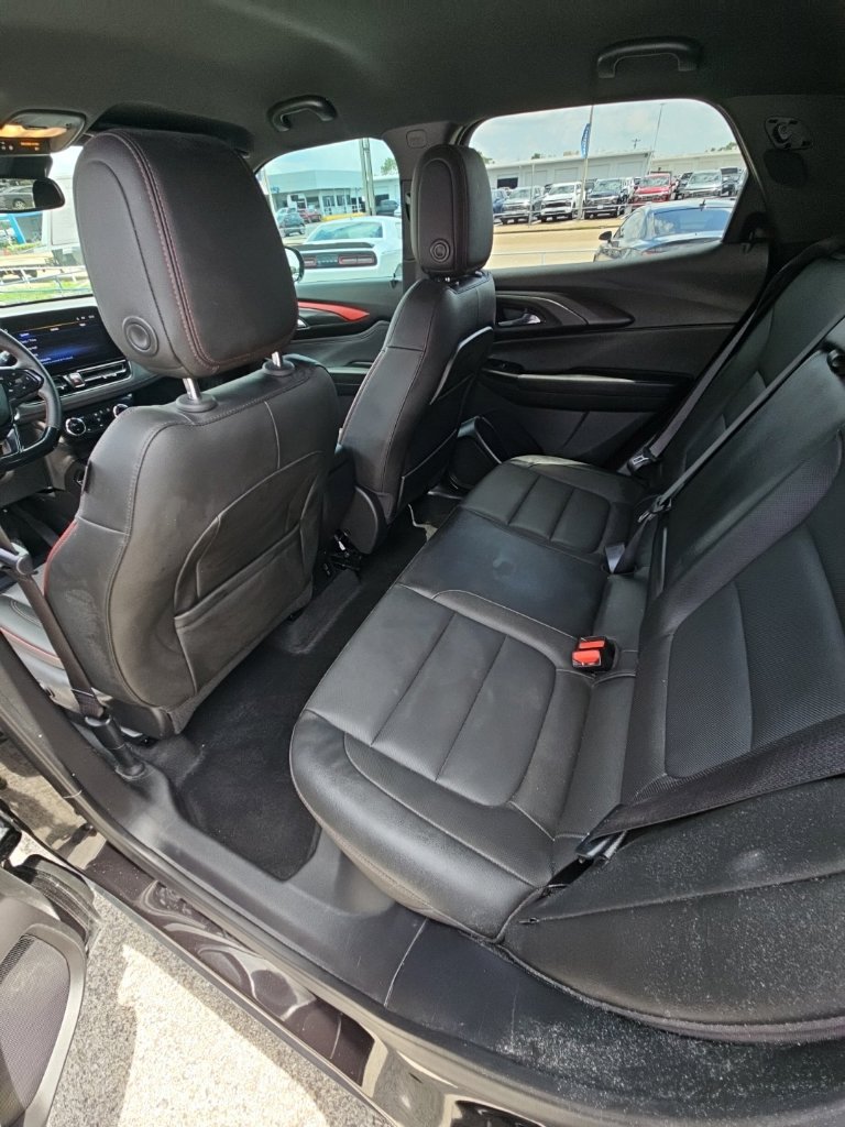 Used 2025 Chevrolet TrailBlazer RS w/ Convenience Package FWD image 19