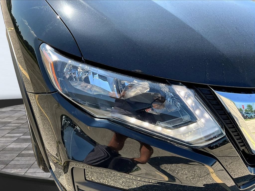 Used 2019 Nissan Rogue S AWD/4WD image 34