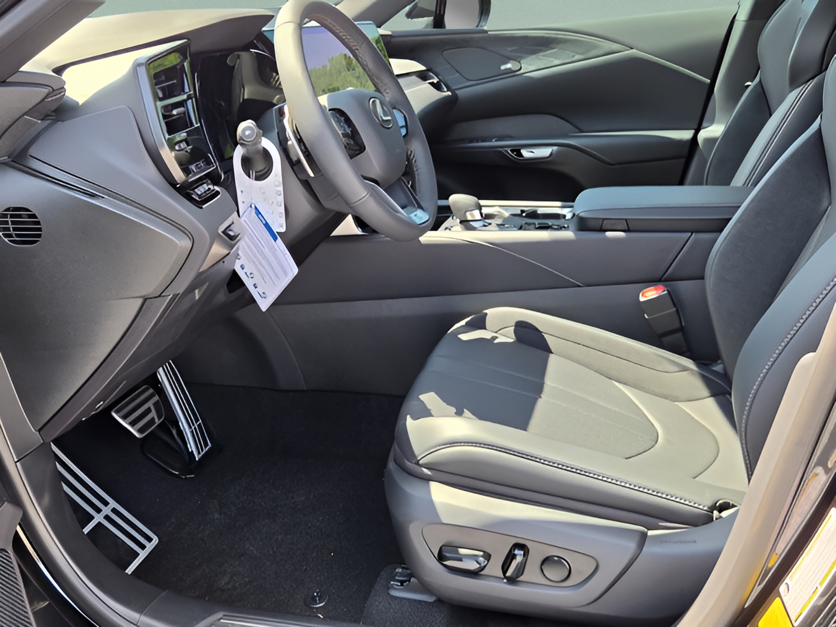 New 2026 Lexus RX 500h F Sport w/ Convenience Package AWD/4WD image 10