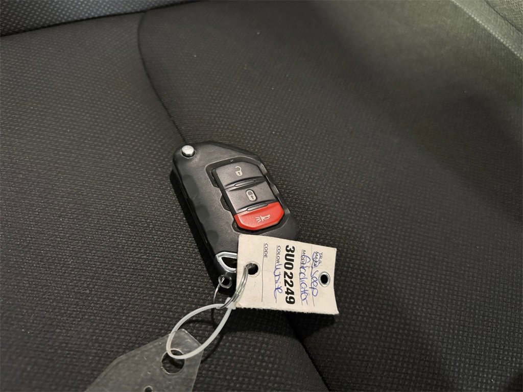 Used 2023 Jeep Gladiator Sport image 32