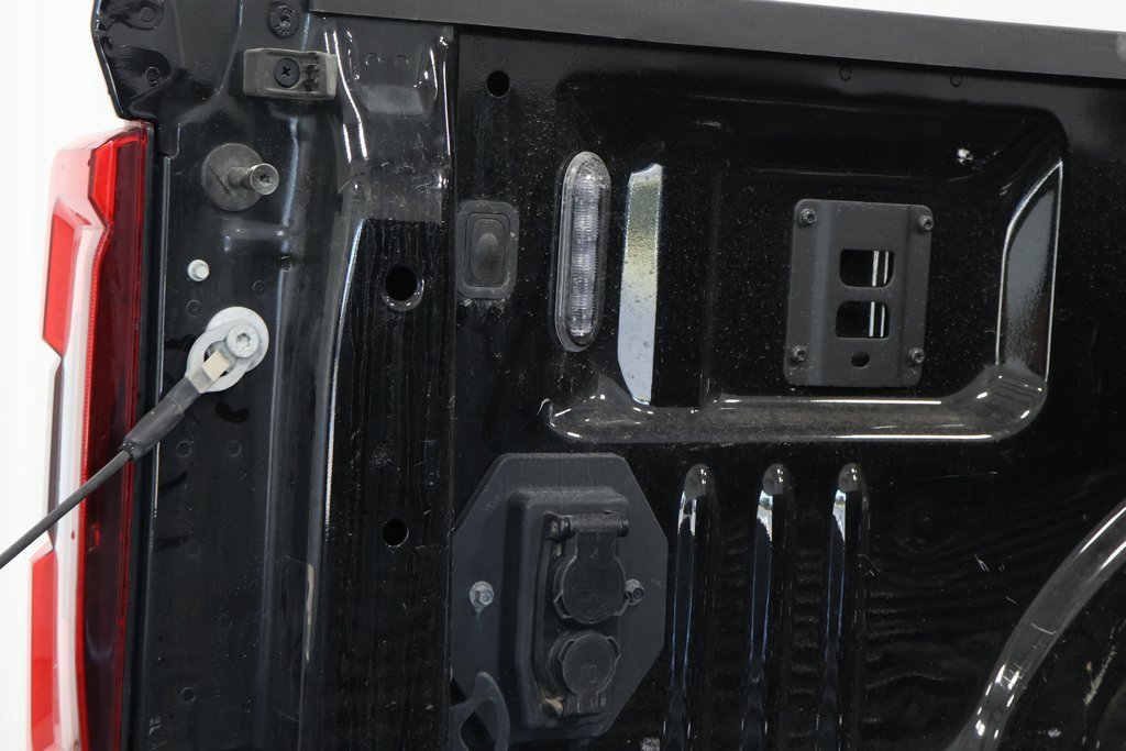 Used 2025 Ford F250 Platinum image 38
