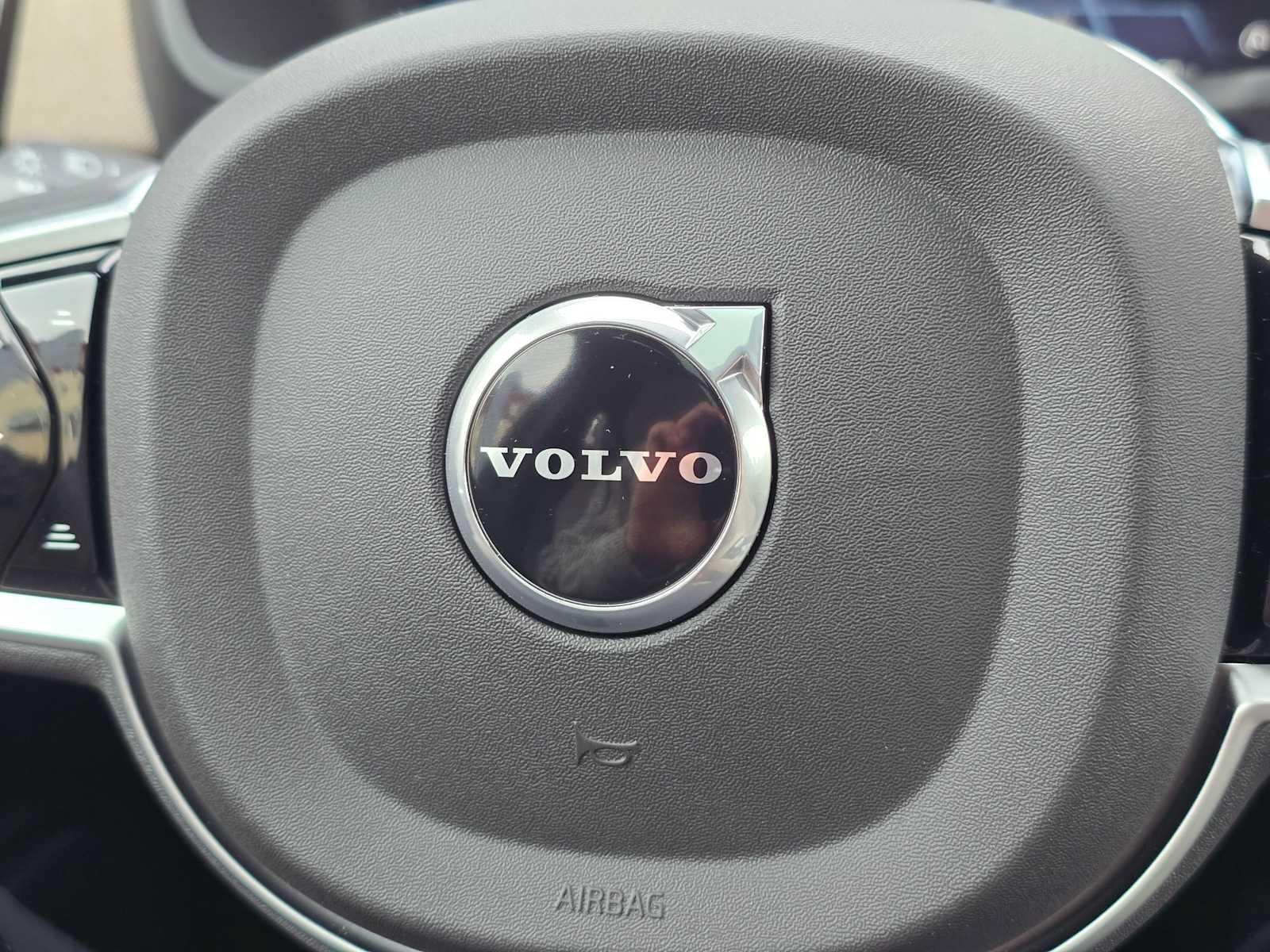 New 2026 Volvo XC90 B6 Plus w/ Protection Package Premier AWD/4WD image 31