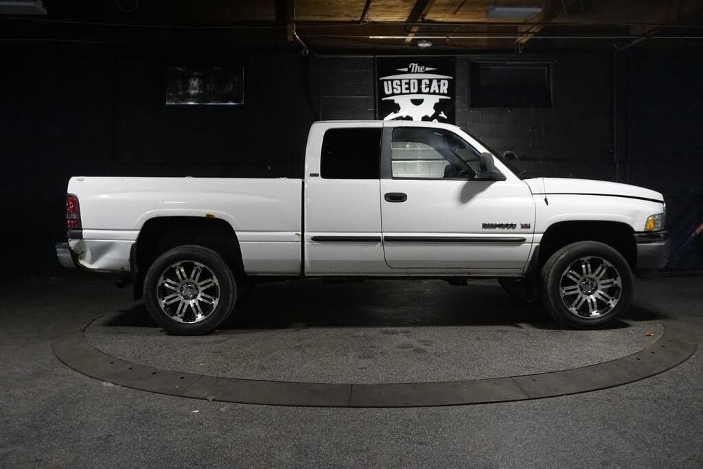 Used 2000 Dodge Ram 1500 Truck 4x4 Club Cab image 8