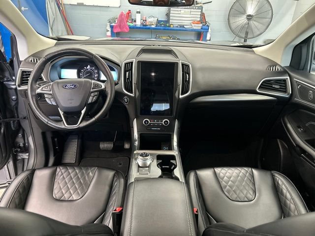 Used 2024 Ford Edge Titanium AWD/4WD image 12