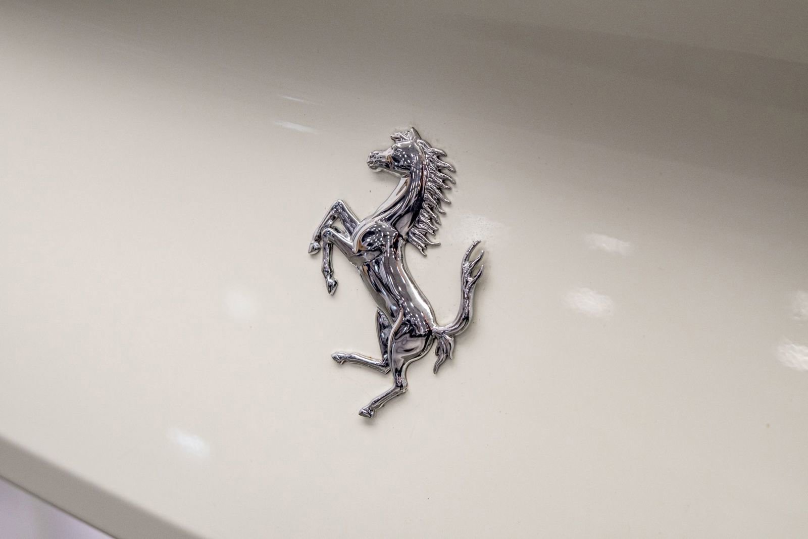 Used 2019 Ferrari Portofino RWD image 42