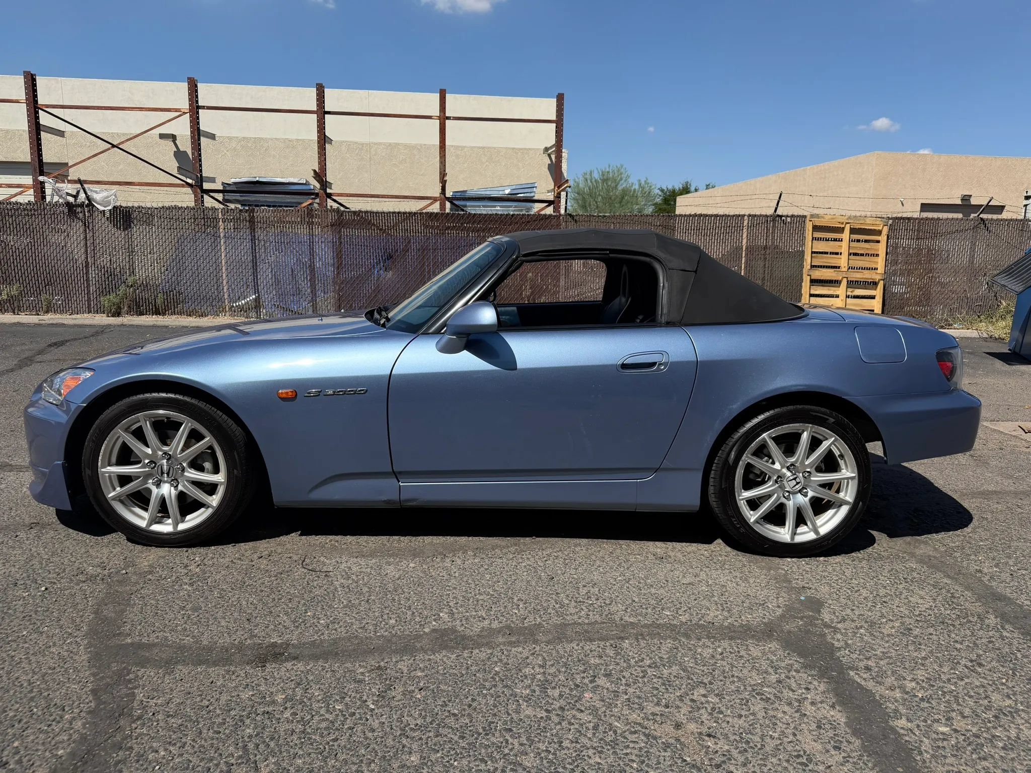 Used 2004 Honda S2000 image 21