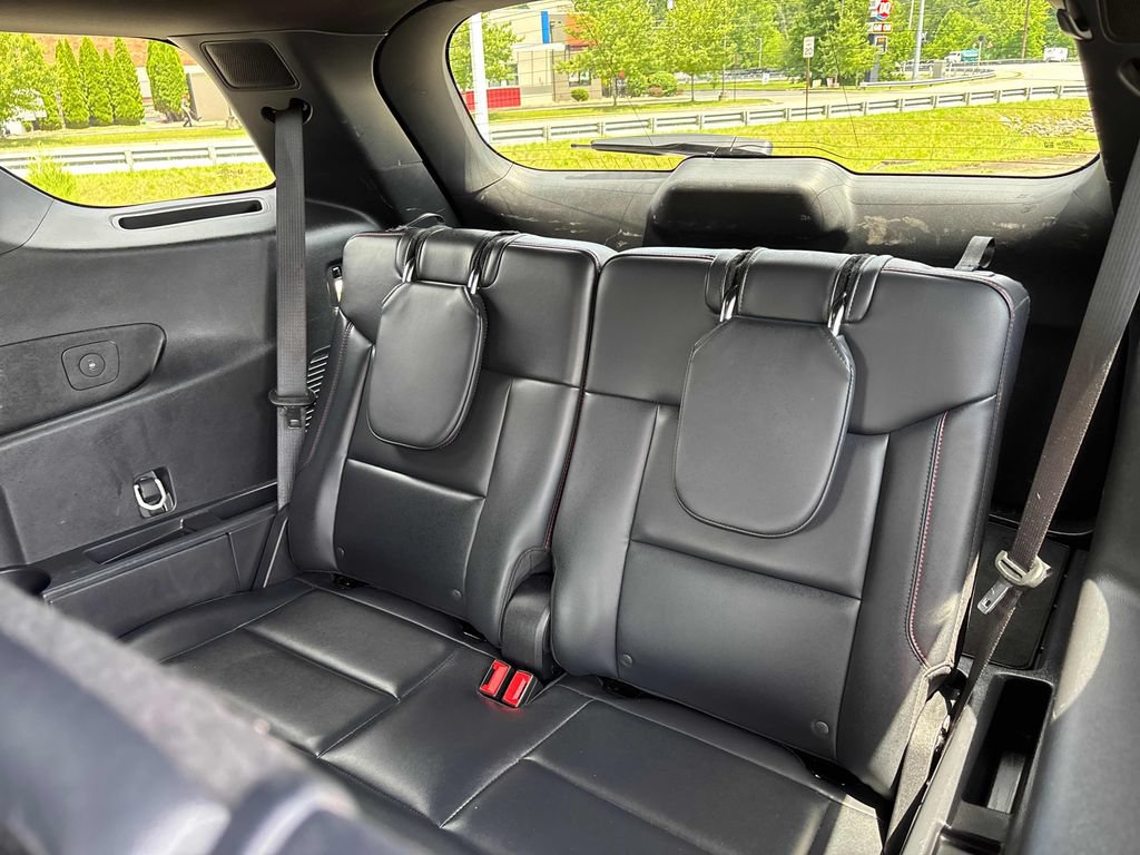 Used 2025 Ford Explorer ST-Line AWD/4WD image 25