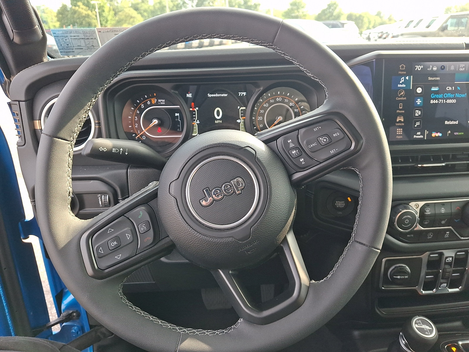 Used 2025 Jeep Gladiator Sport AWD/4WD image 18