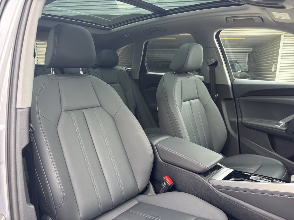 Certified 2025 Audi Q5 Premium Plus w/ Premium Plus AWD/4WD image 14