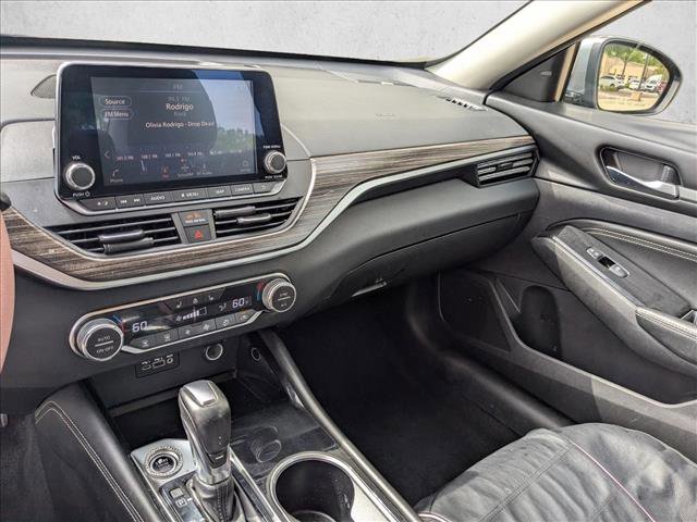 Used 2020 Nissan Altima 2.5 SL FWD image 13