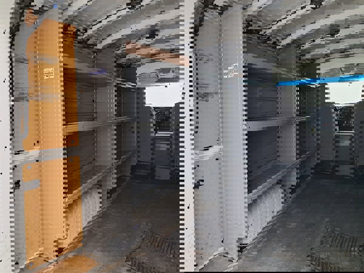 Used 2015 Nissan NV 2500 SV image 10