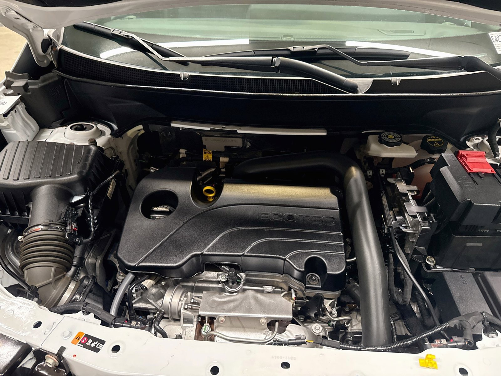 Used 2025 Chevrolet Equinox LT FWD image 32