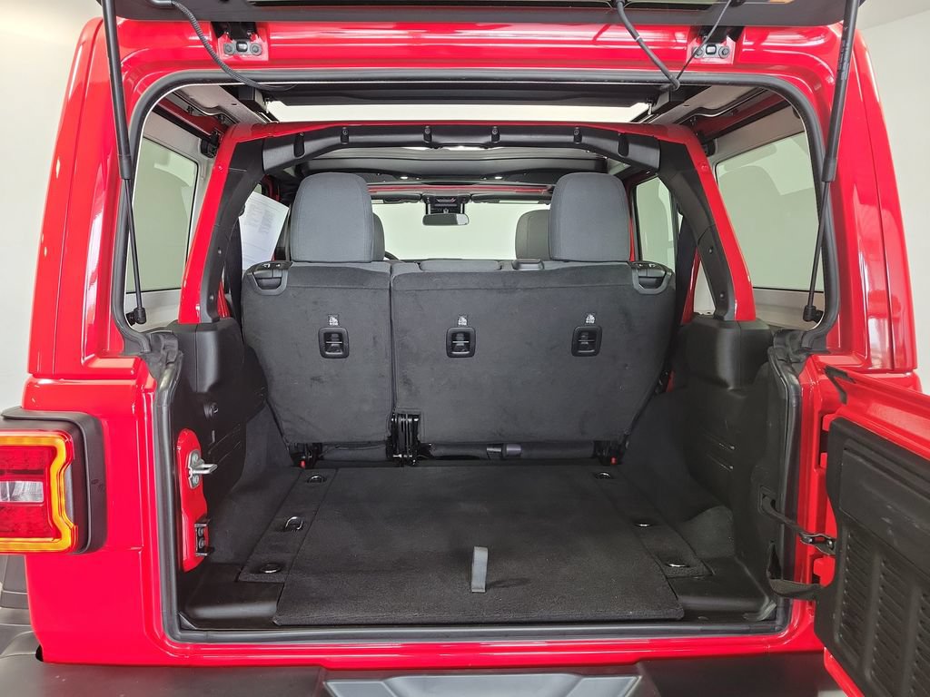 Used 2025 Jeep Wrangler Unlimited Sport AWD/4WD image 25