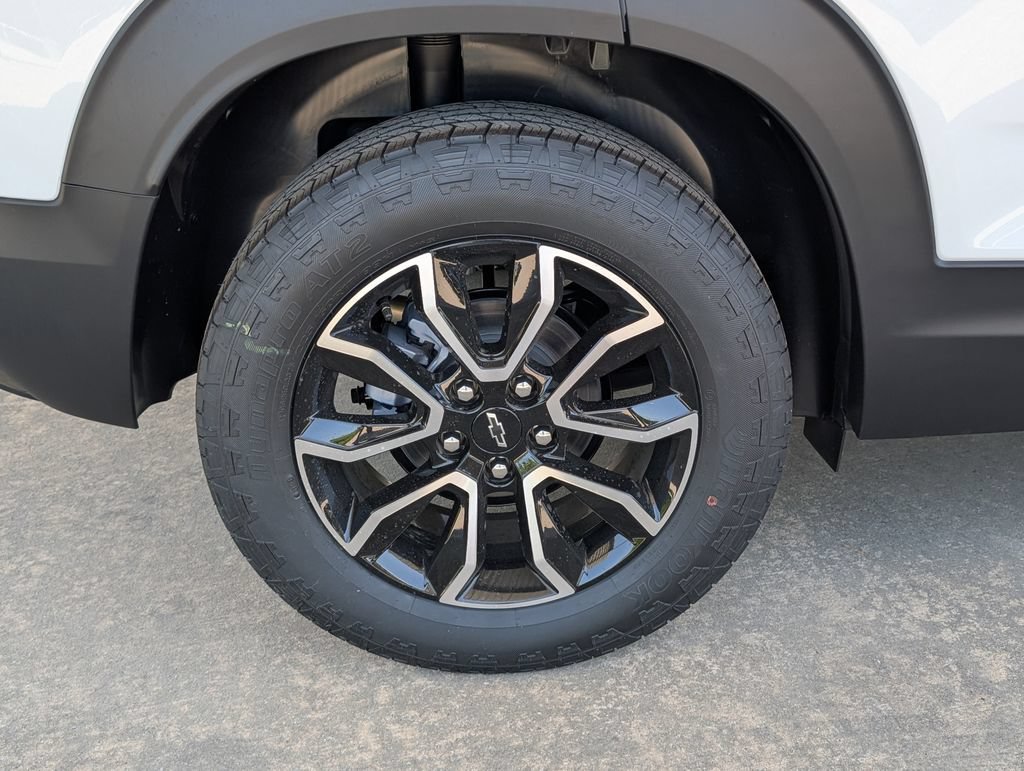 New 2026 Chevrolet TrailBlazer ACTIV w/ Convenience Package AWD/4WD image 3