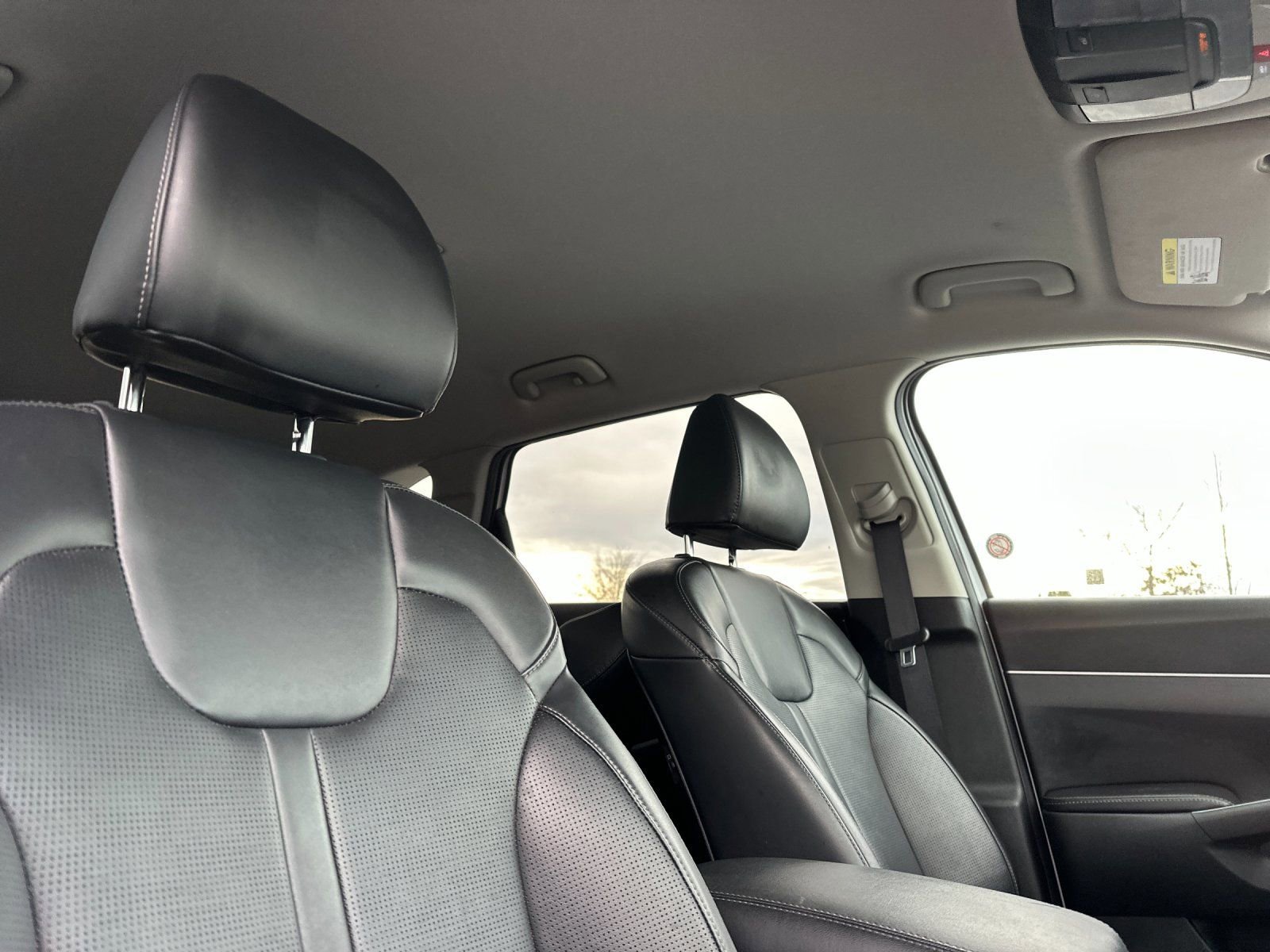 Used 2024 Kia Sorento S image 17