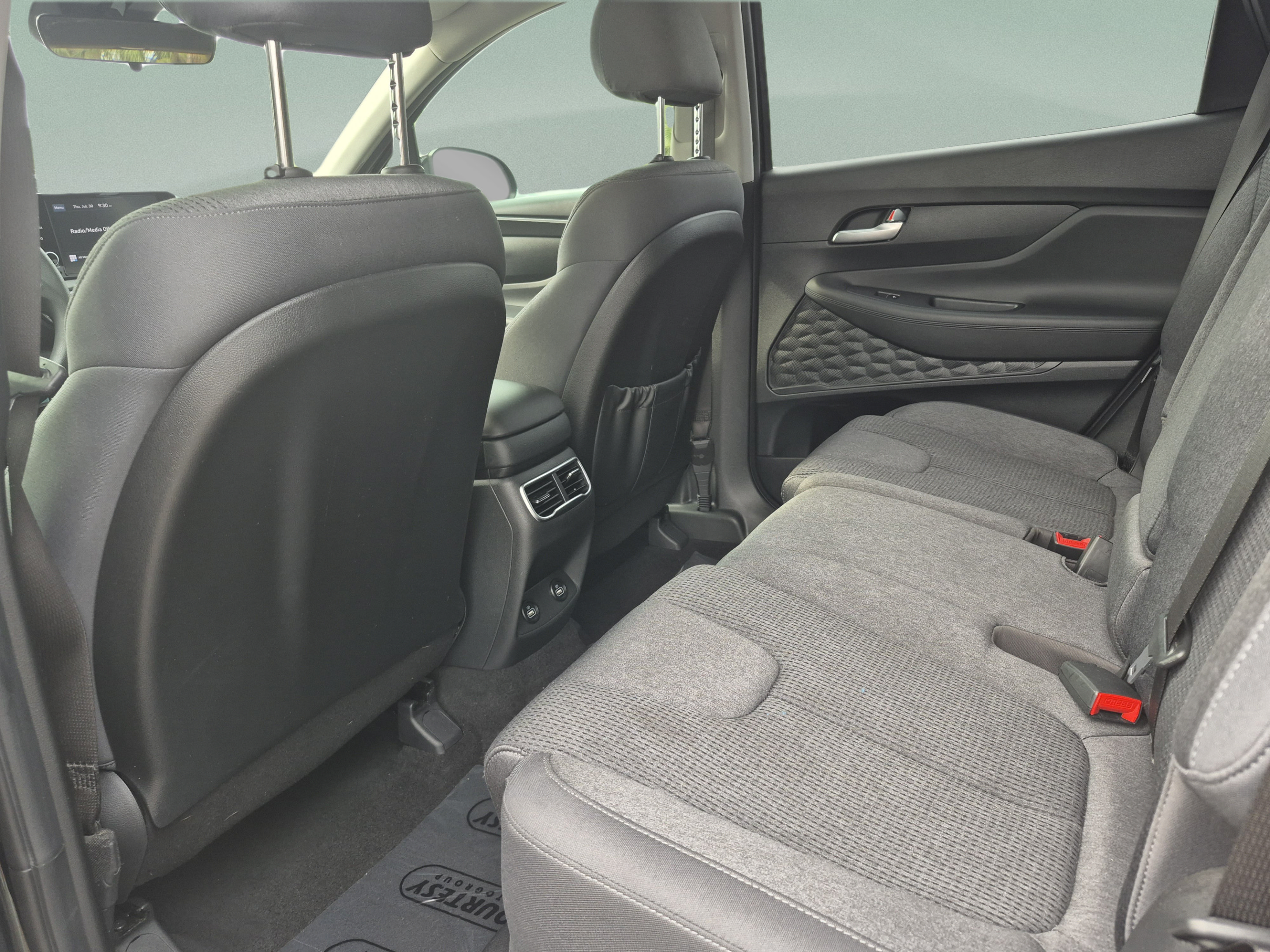 Certified 2023 Hyundai Santa Fe SE FWD image 17