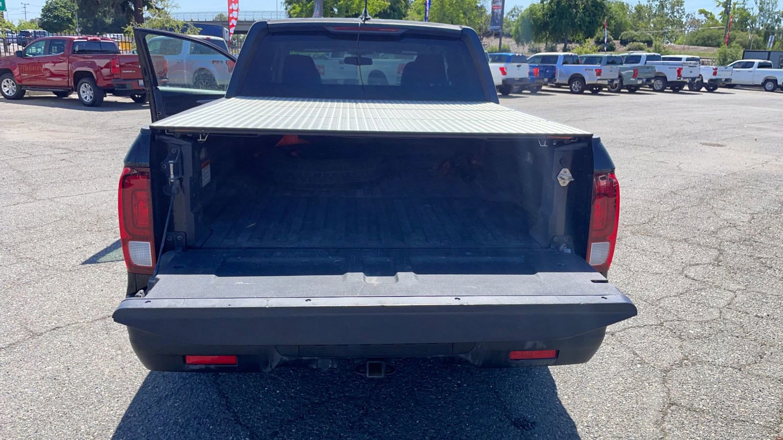 Used 2017 Honda Ridgeline RTL-T image 37