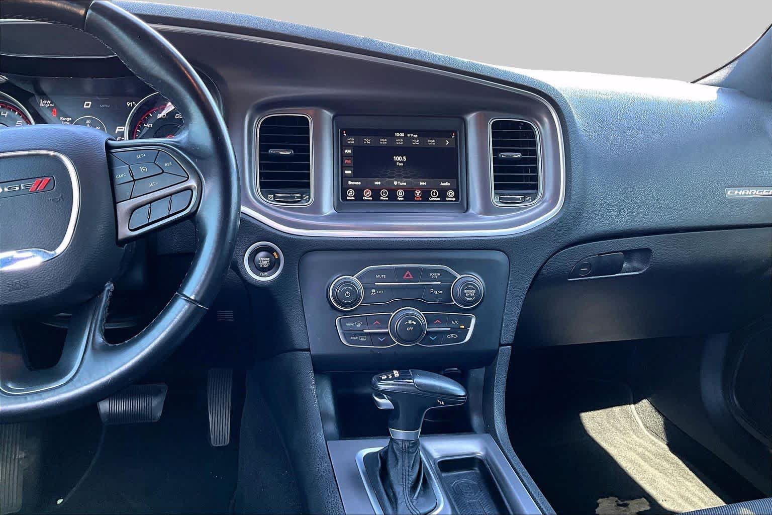 Used 2022 Dodge Charger SXT RWD image 8