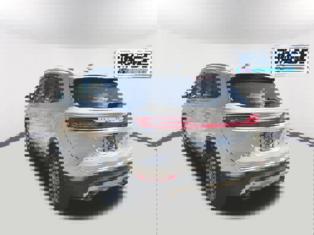 Used 2017 Lincoln MKC Premiere image 7