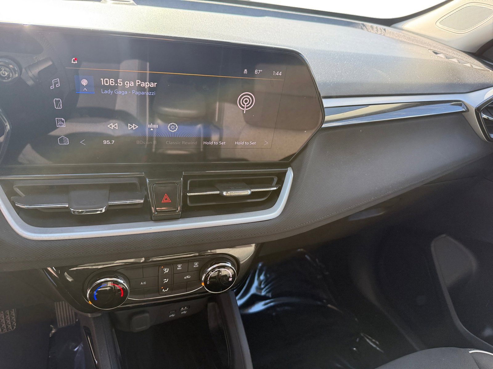 Used 2025 Chevrolet TrailBlazer LT image 12