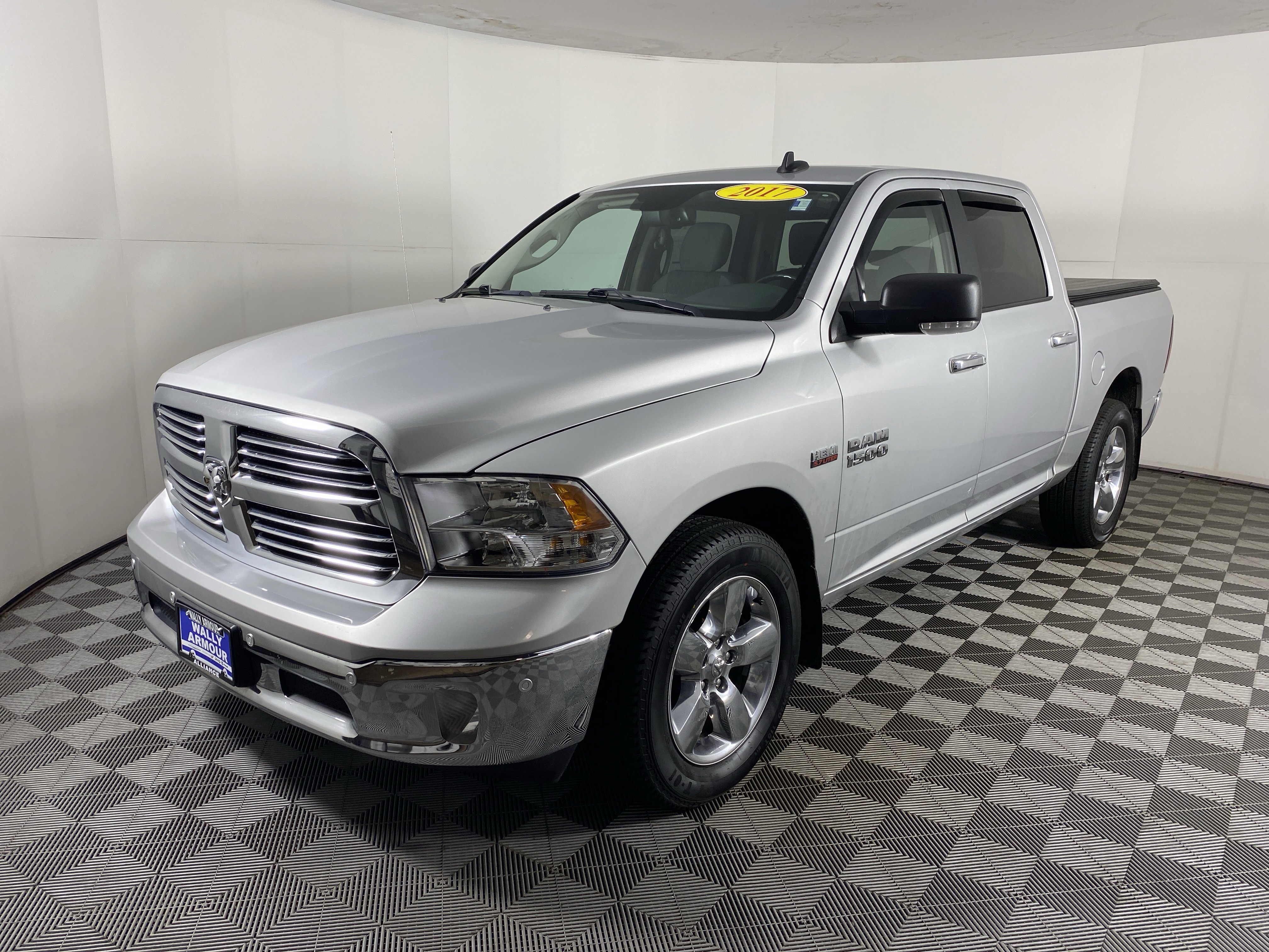 Used 2017 RAM 1500 Big Horn AWD/4WD image 11