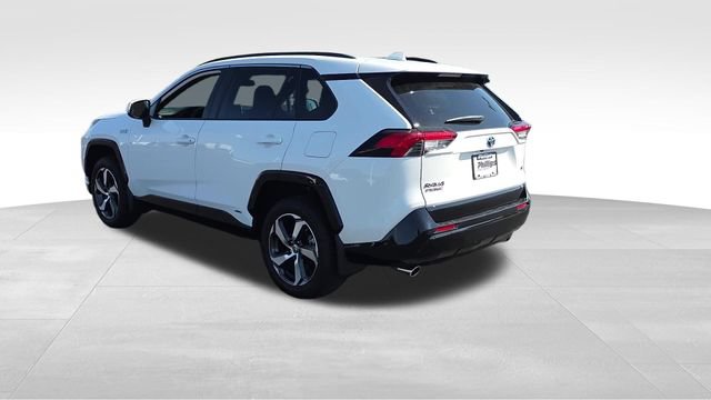 Used 2024 Toyota RAV4 SE w/ Weather & Moonroof Package AWD/4WD image 3