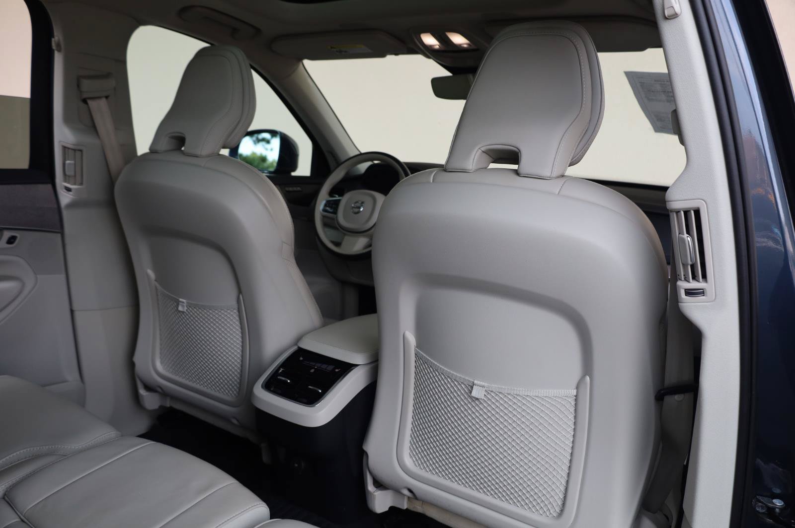 Used 2023 Volvo XC90 B6 Ultimate w/ Protection Package Premier AWD/4WD image 33