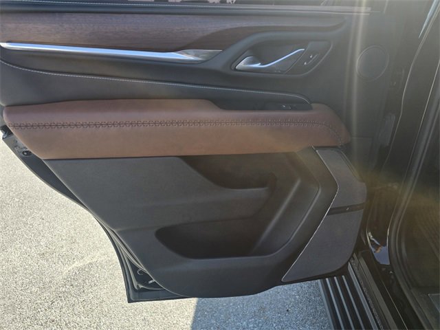 Used 2024 GMC Yukon Denali Ultimate image 18