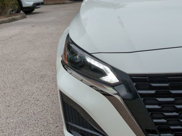 New 2025 Nissan Altima 2.5 SR w/ SR Premium Package image 10