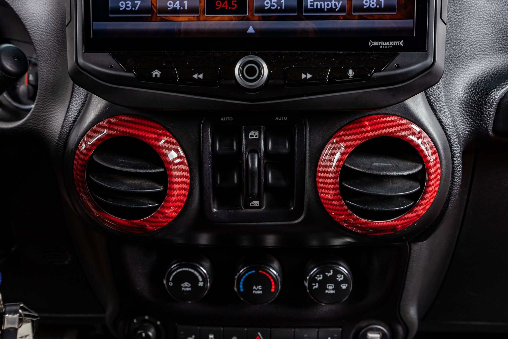 Used 2015 Jeep Wrangler Unlimited Sahara w/ Katzkin Premium Leather Group image 23