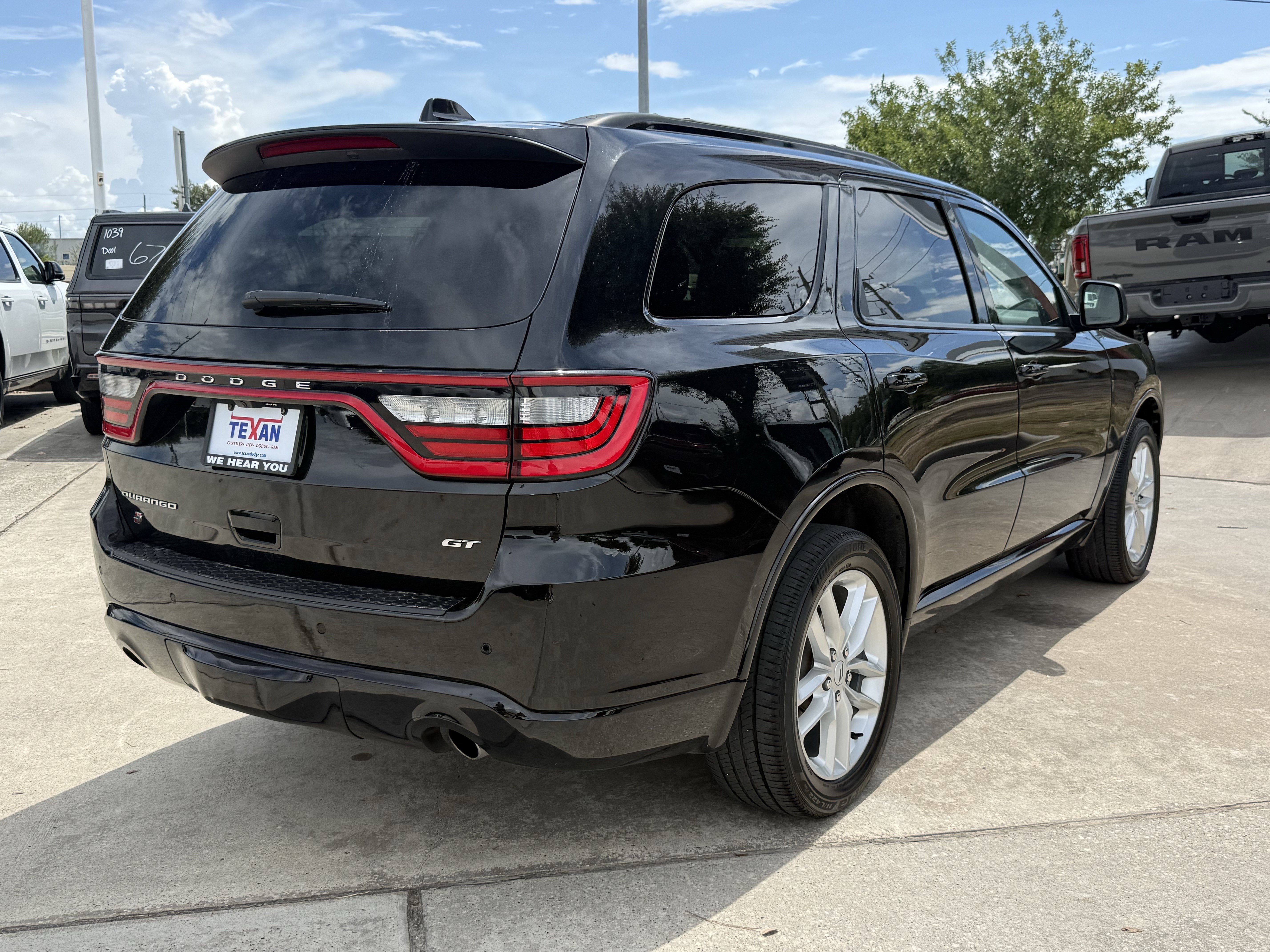 Used 2025 Dodge Durango GT AWD/4WD image 5