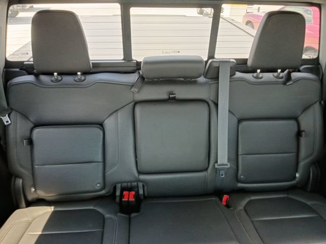 Used 2020 GMC Sierra 1500 SLT RWD image 5