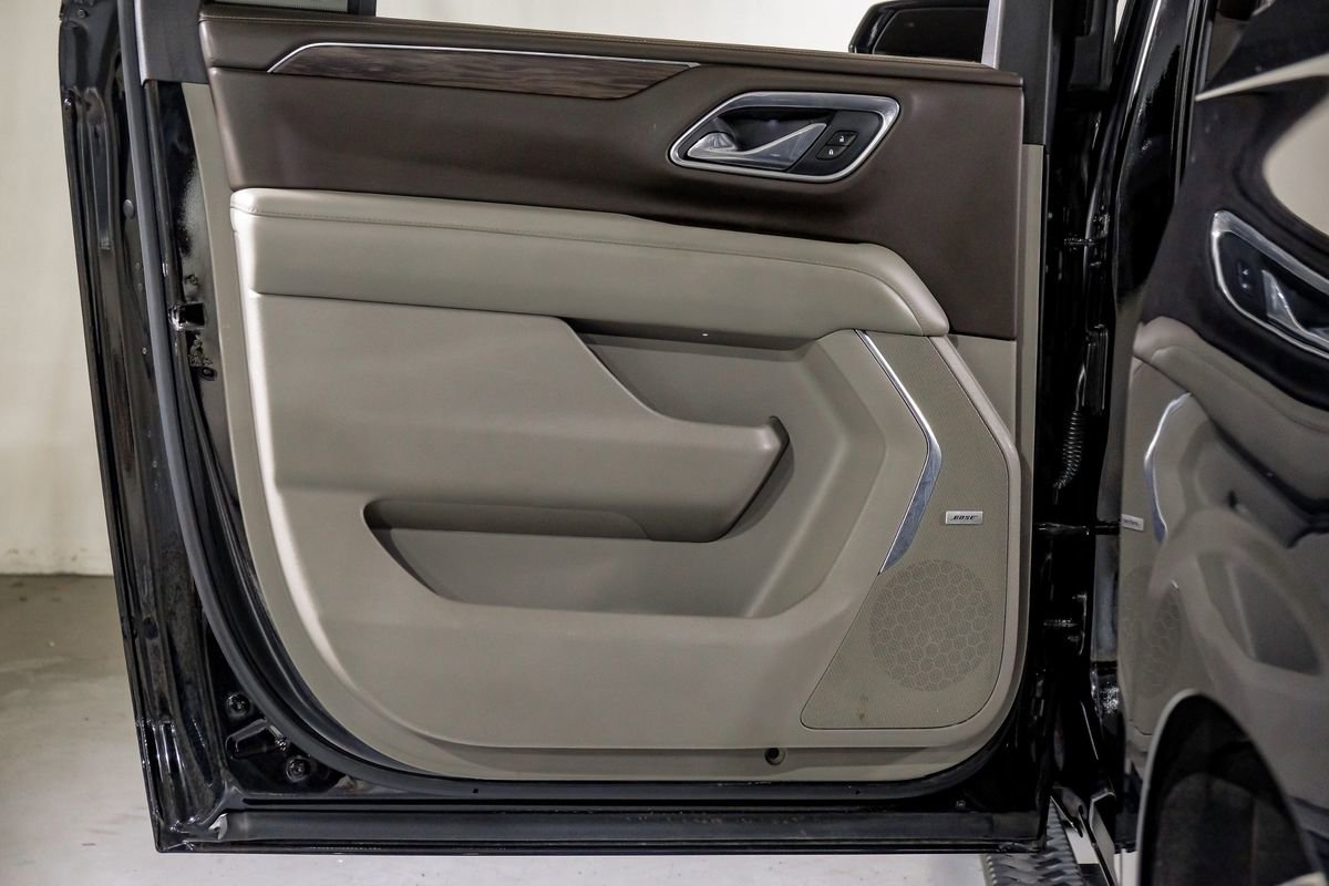 Used 2021 Chevrolet Suburban Z71 w/ Z71 Off-Road Package AWD/4WD image 38