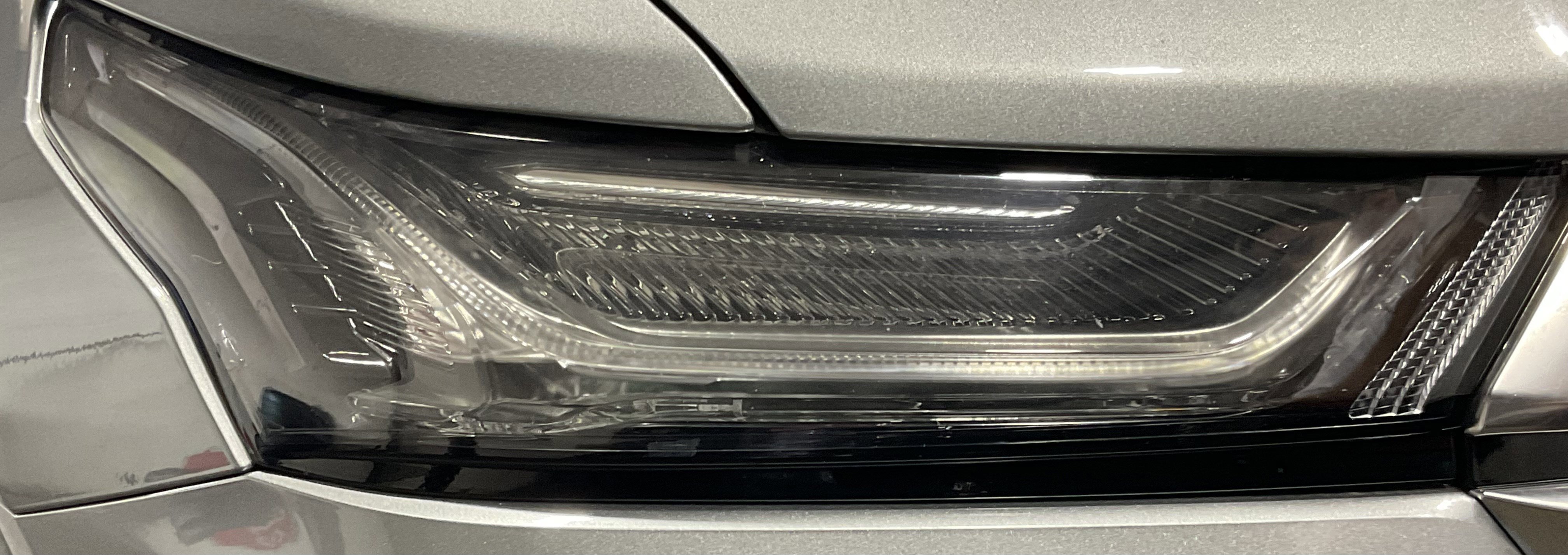 Used 2023 Chevrolet Traverse Premier image 10