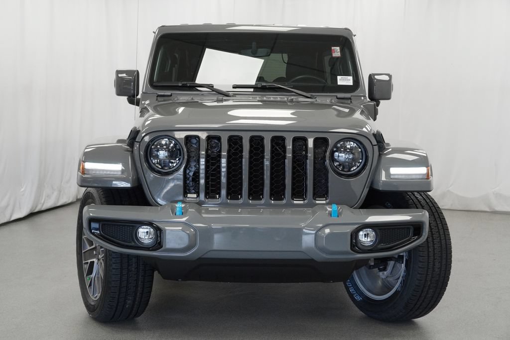 Used 2023 Jeep Wrangler Unlimited Sahara AWD/4WD image 15