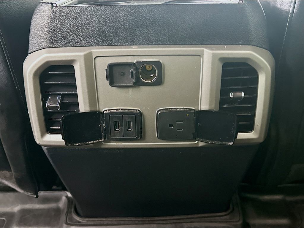 Used 2020 Ford F150 Lariat image 22