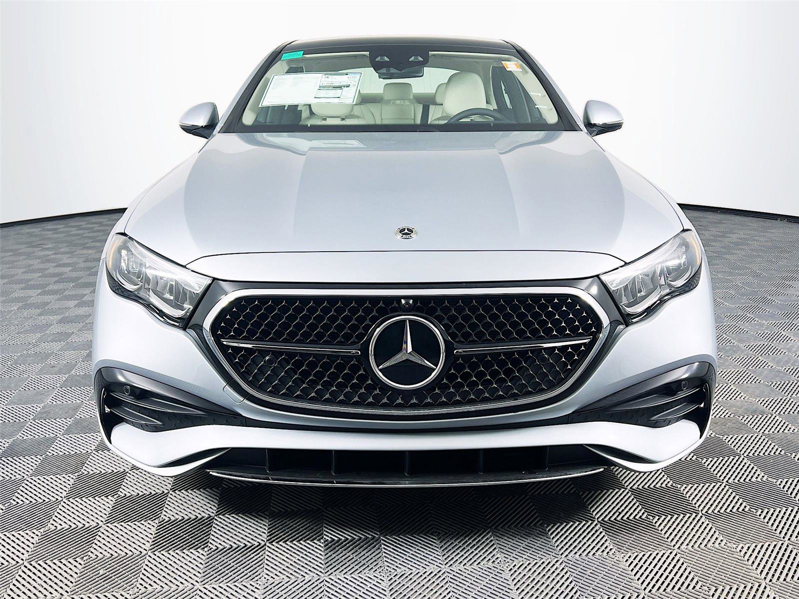 New 2026 Mercedes-Benz E 450 4MATIC Sedan image 9