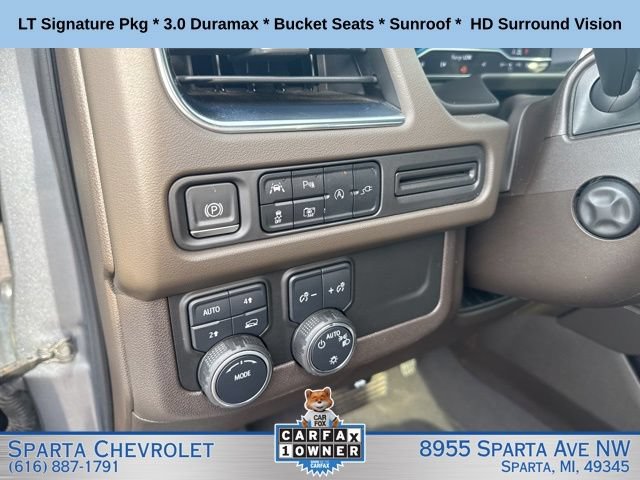 Used 2022 Chevrolet Suburban LT w/ LT Signature Plus Package AWD/4WD image 14