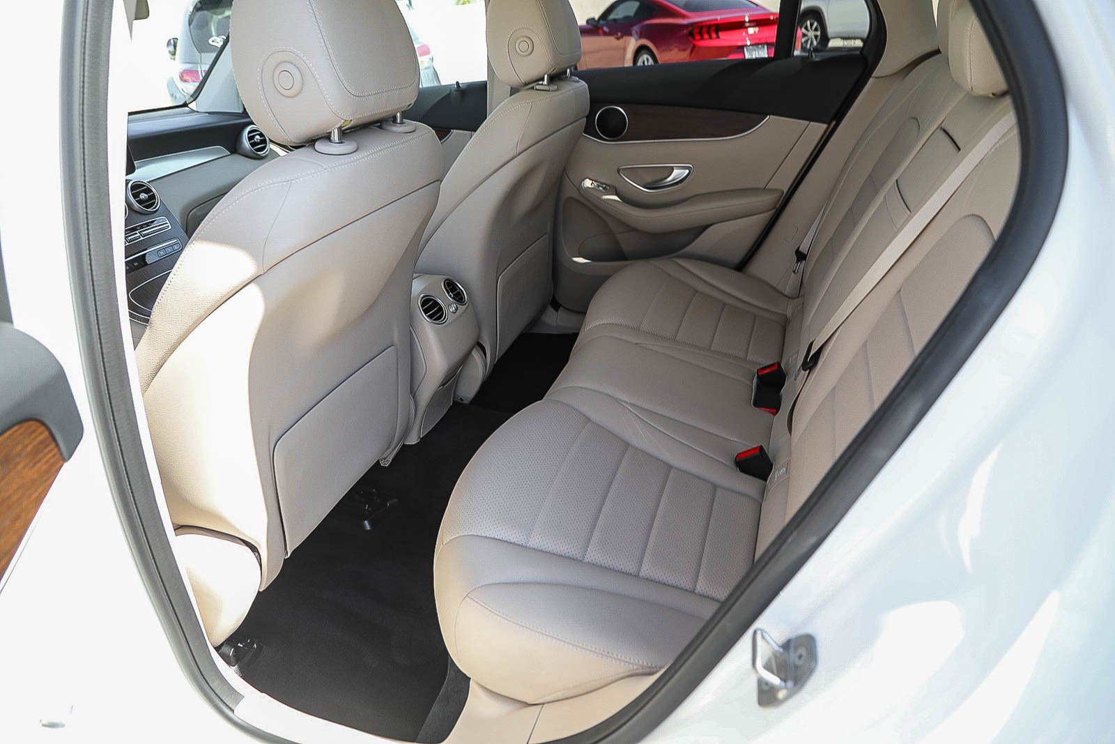 Used 2021 Mercedes-Benz GLC 300 image 18