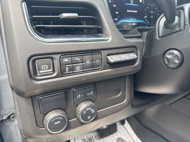 Used 2022 Chevrolet Suburban High Country image 14