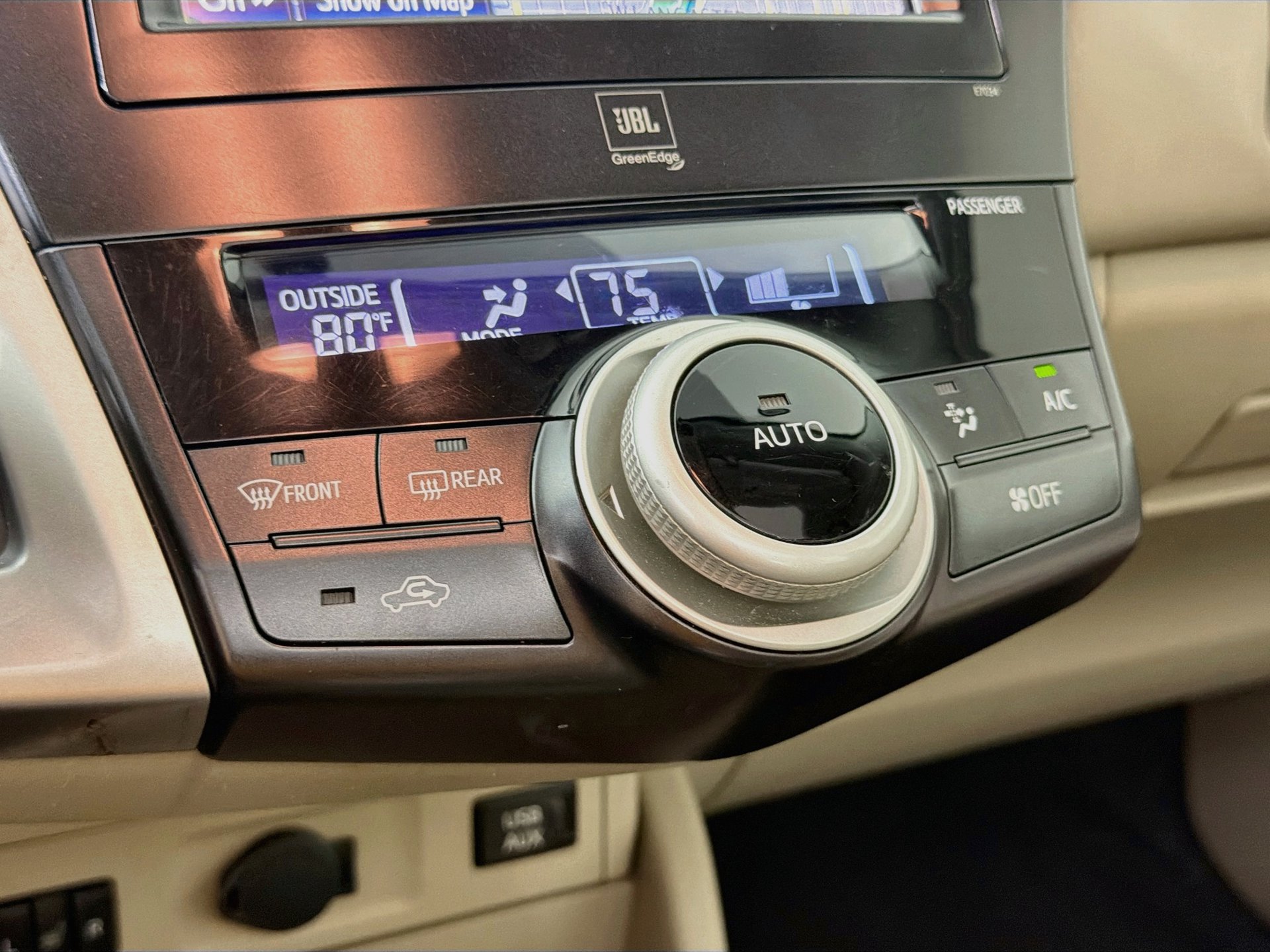 Used 2014 Toyota Prius V Five FWD image 16