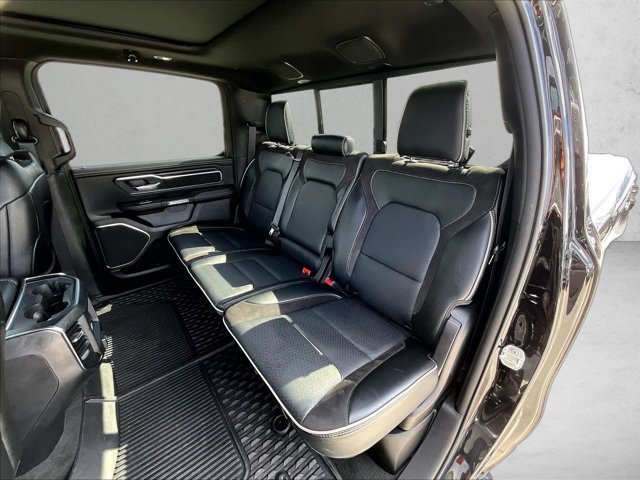Used 2024 RAM 1500 Laramie AWD/4WD image 28