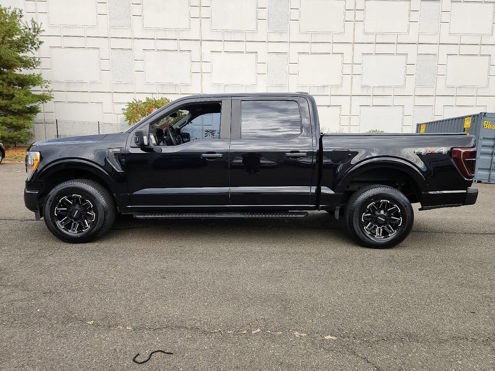 Used 2022 Ford F150 XL w/ Equipment Group 101A High image 8