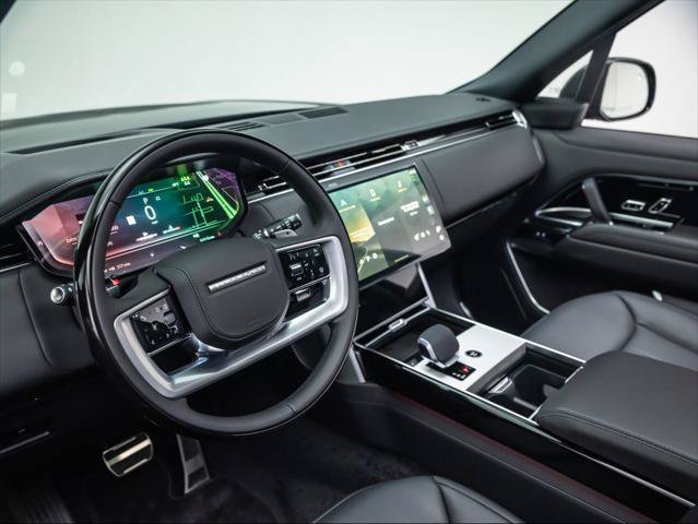 New 2026 Land Rover Range Rover Long Wheelbase SE AWD/4WD image 17