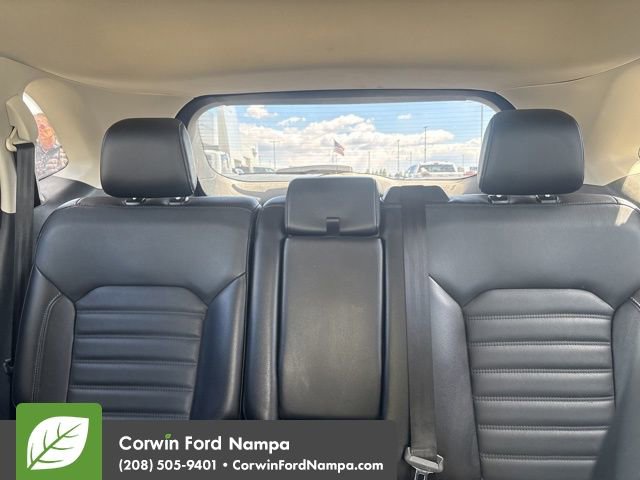 Used 2018 Ford Edge SEL w/ Equipment Group 201A AWD/4WD image 23