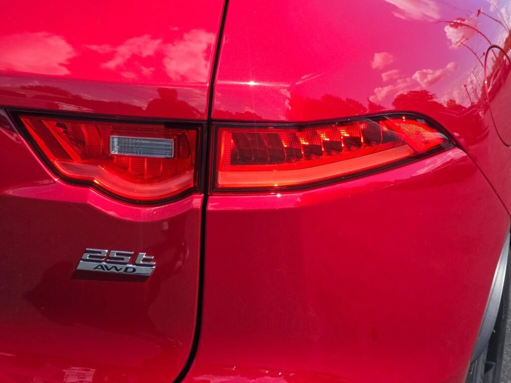 Used 2020 Jaguar F-PACE Prestige AWD/4WD image 19