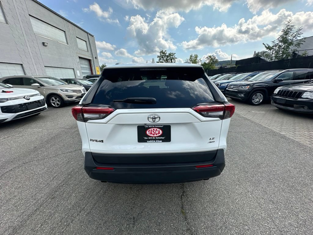 Used 2019 Toyota RAV4 LE w/ All Weather Liner Package AWD/4WD image 5