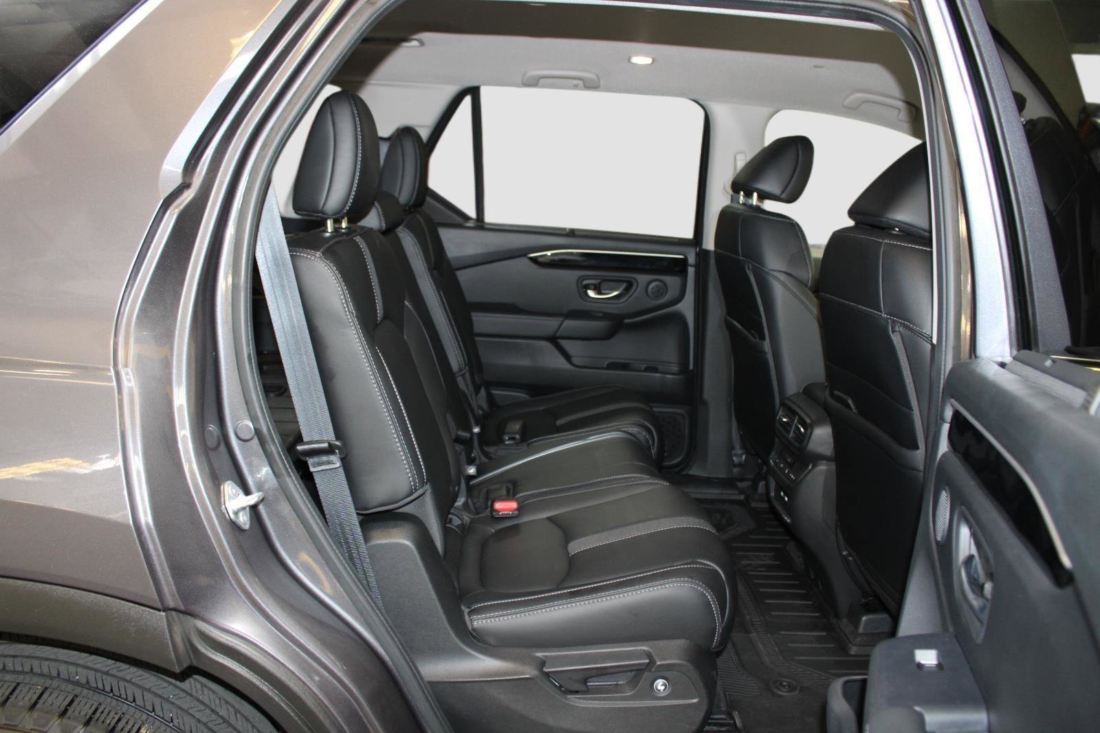 Used 2023 Honda Pilot EX-L image 35