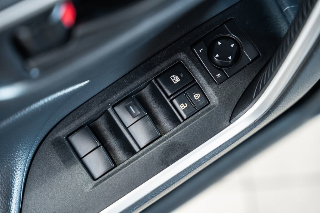 Used 2024 Toyota RAV4 LE image 33